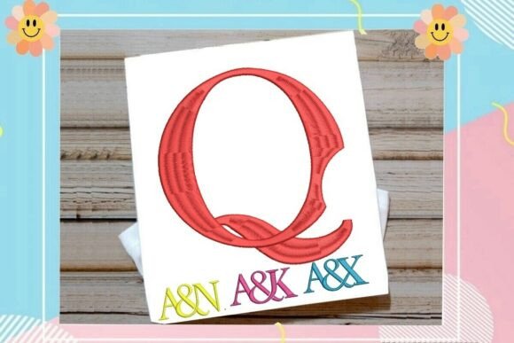 Letter Q Split Monogram Logo: A Seasonal Review